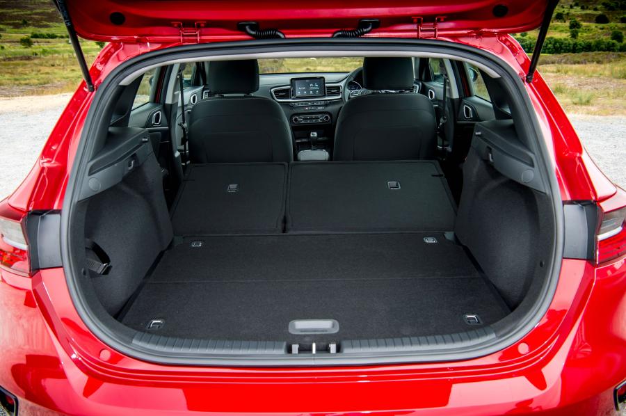 Багажник Kia Ceed 2018 года  (UK) (фото 11 из 30)